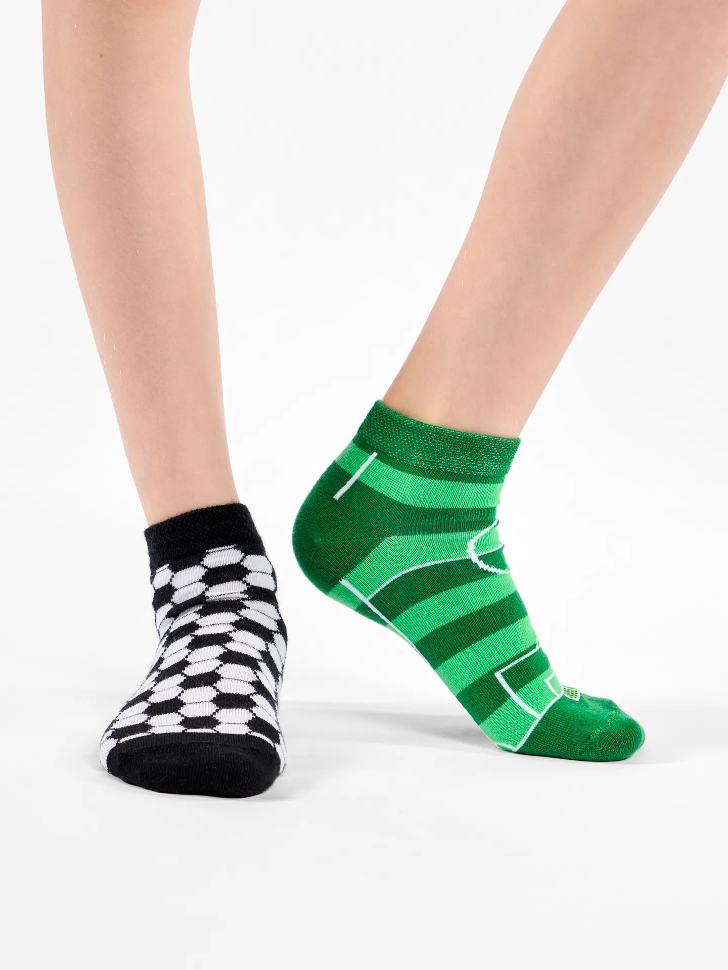 kids-ankle-socks-football-1-20/20ff87b77ea91e25ae833c1f61f12dd8b359c1b2