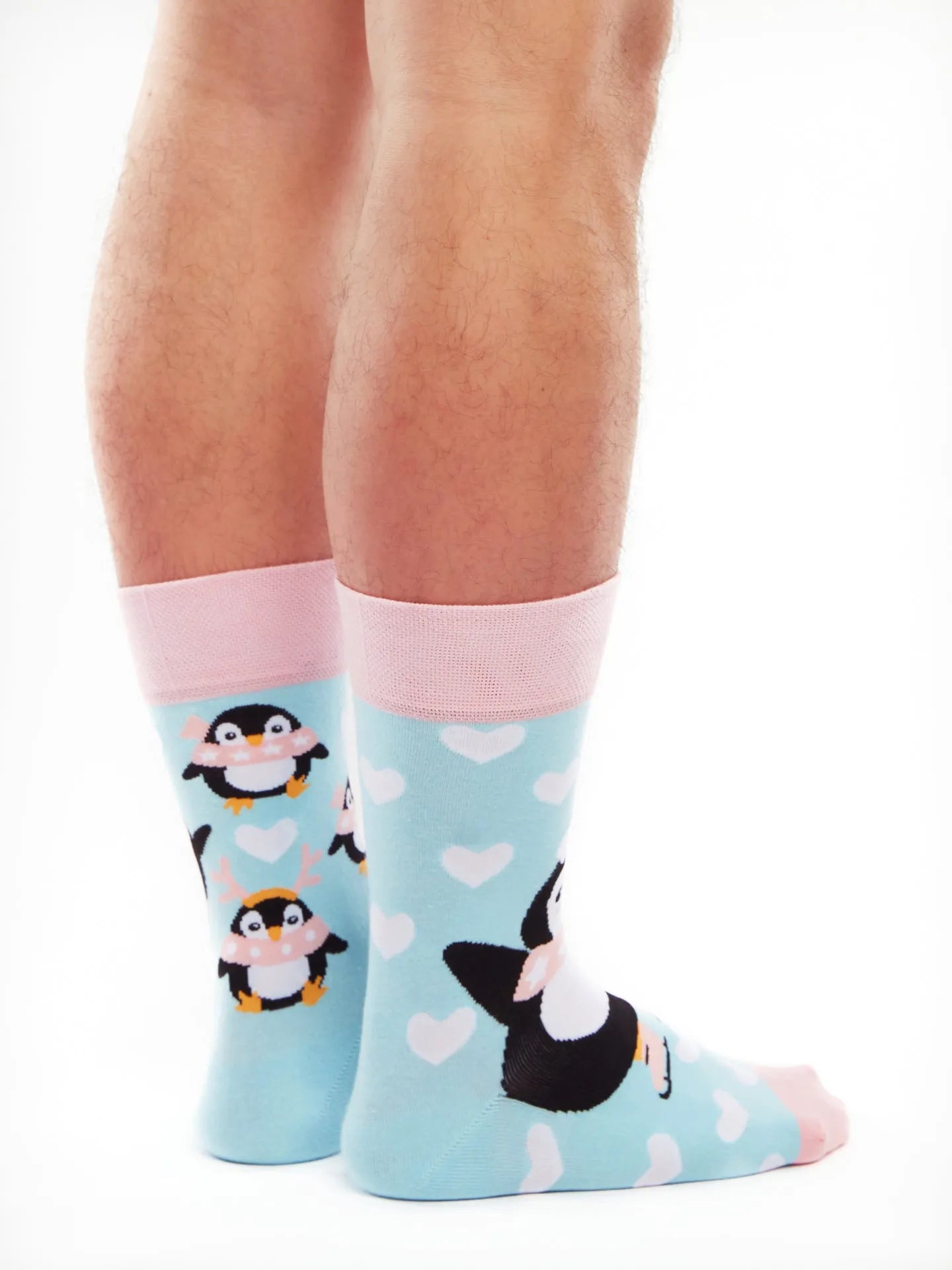 regular-socks-skating-penguin-1-87/87753cbba6f0c84c77ba1cf2ab08f4a57b1b4d78