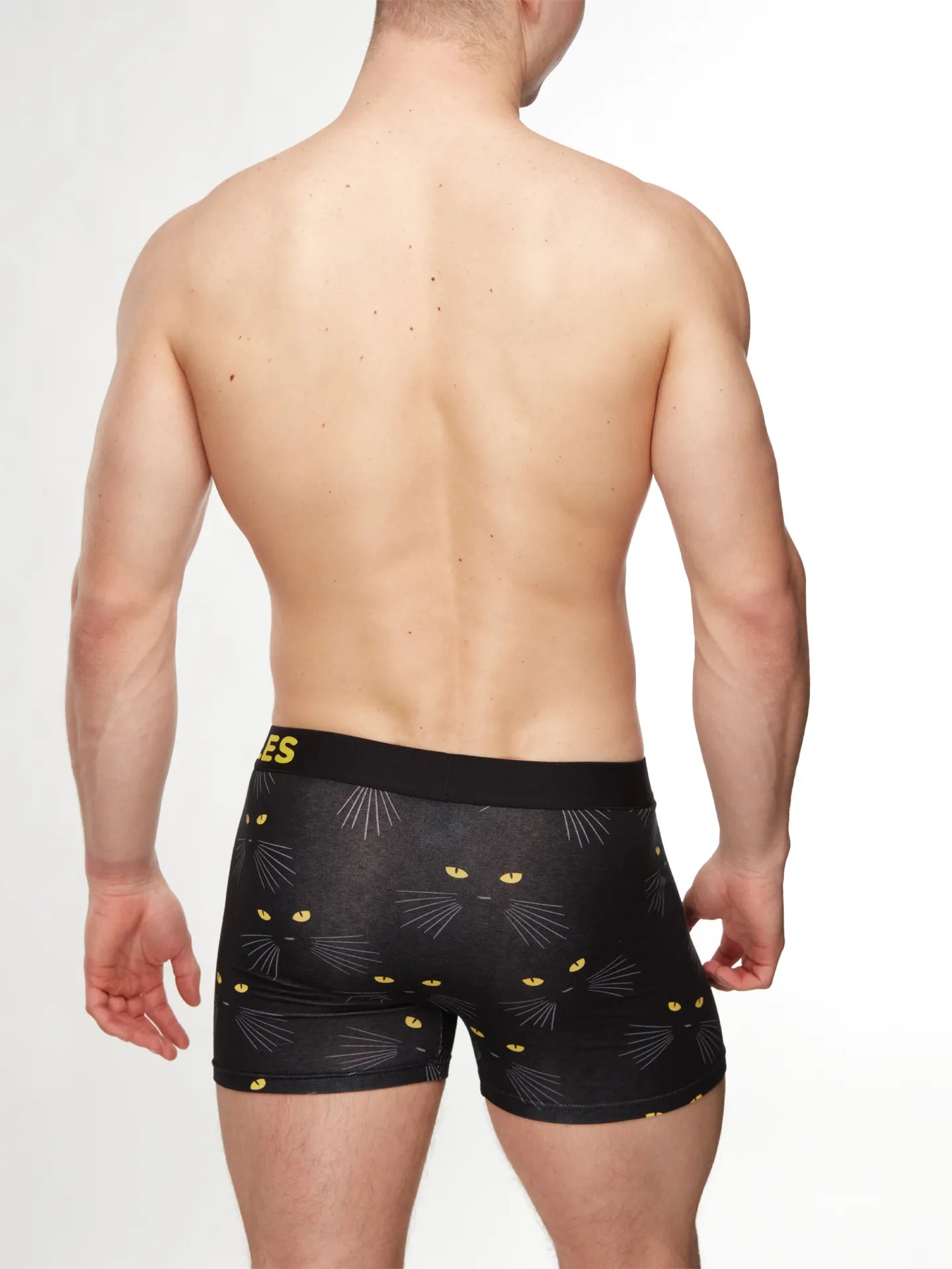 mens-trunks-cat-eyes-34/34e44f2c5ec1ef6a00607d0a721a729edee56b9d