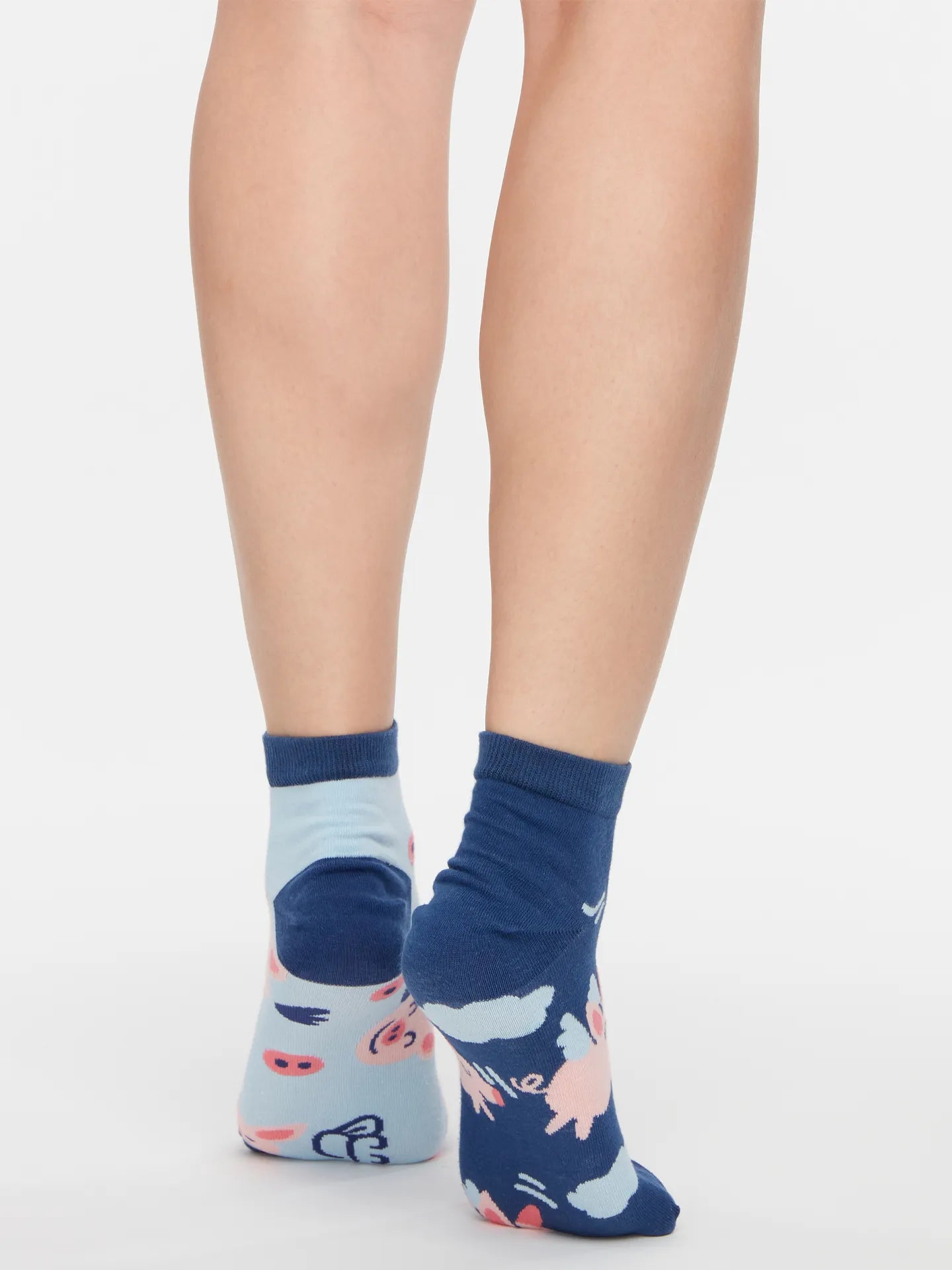ankle-socks-flying-pigs-1-c5/c52fb3e32e97a63f97f00ed946f1d468aa3236bb