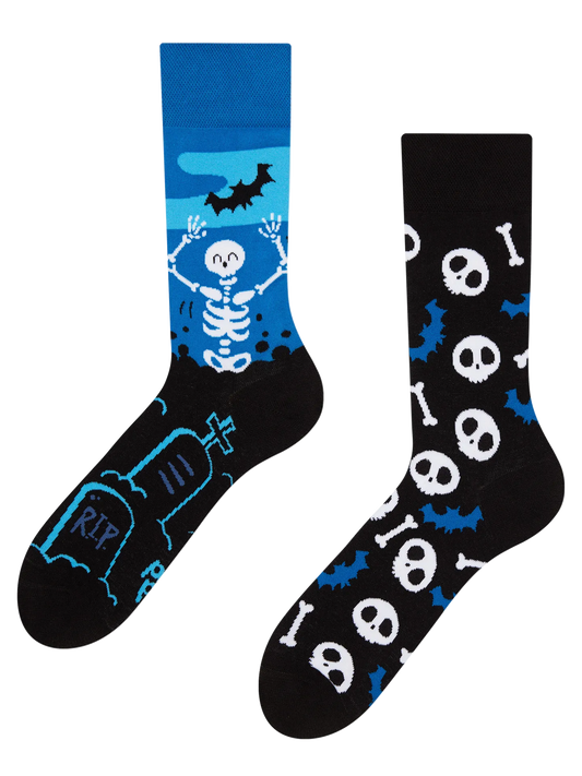 regular-socks-skeletons-1-58/58bba432785f07d22fc902dd1ffb62a0ecc52f12