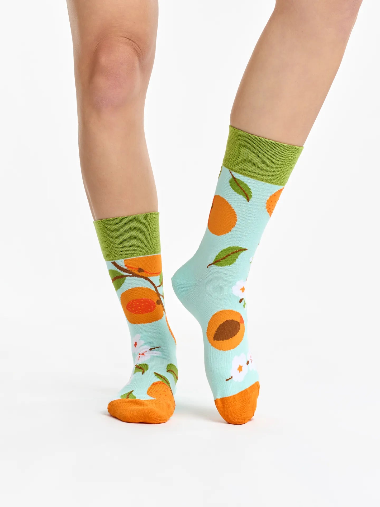 regular-socks-apricots-1-01/0156cc1f7991170c7ae7db357624c21548e896bc