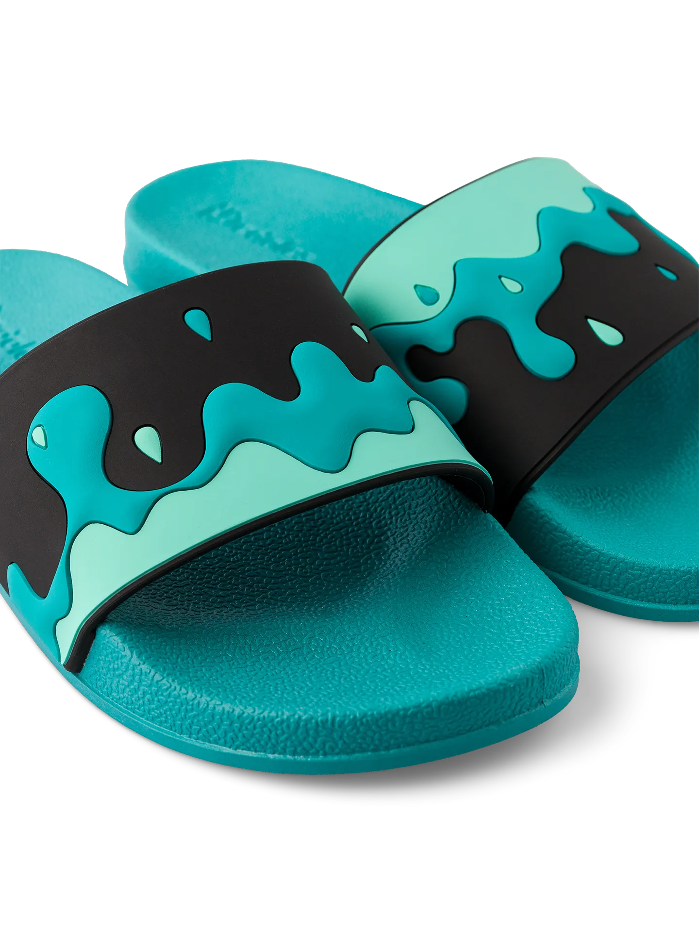 slides-turquoise-drops-79/79c1e2cd250a66d5b2740444ee1bad7ea9b52364