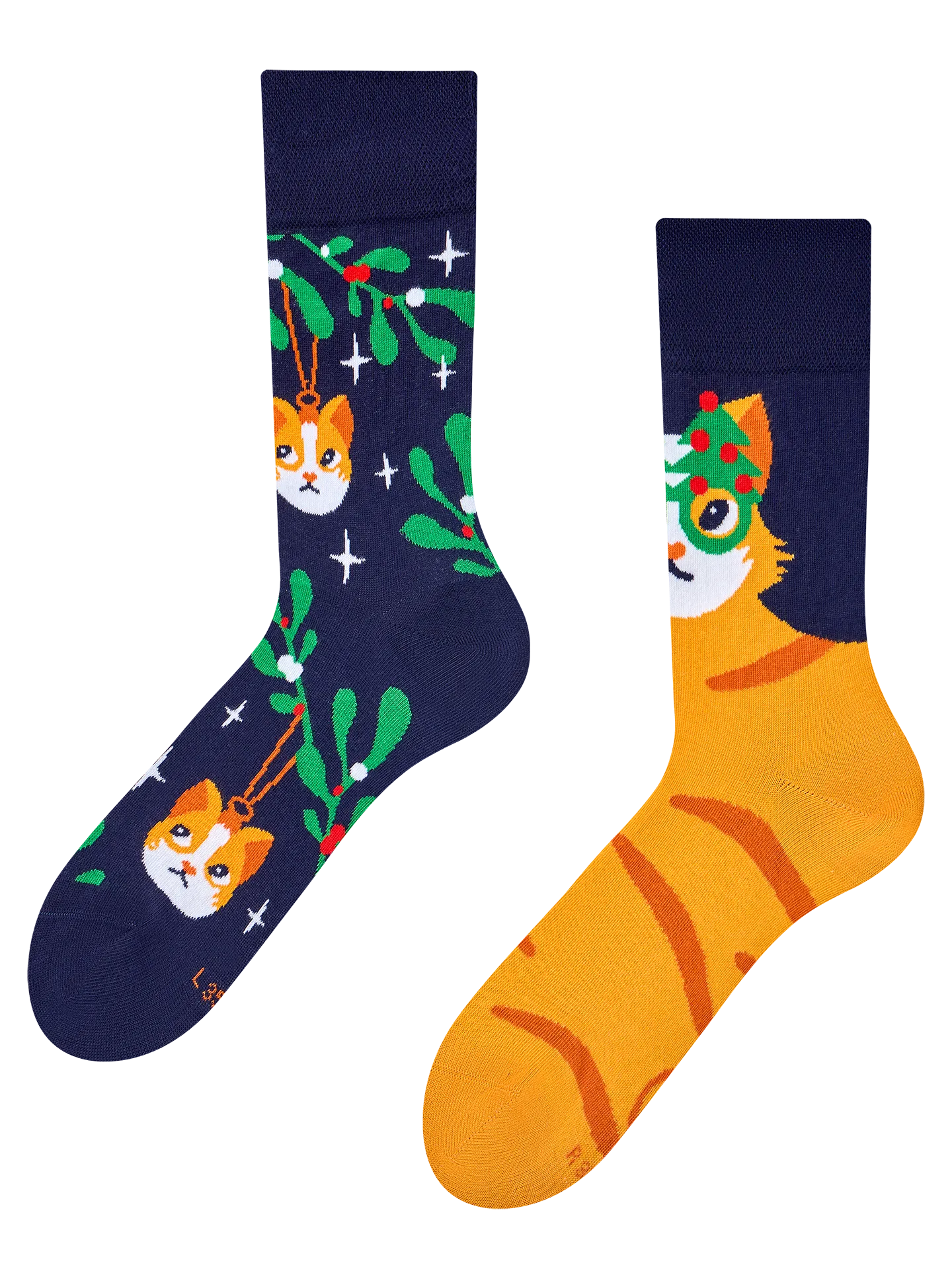 regular-socks-christmas-cat-f6/f67b080ec94b97227c7e062e6ad7d1af40f6bd80