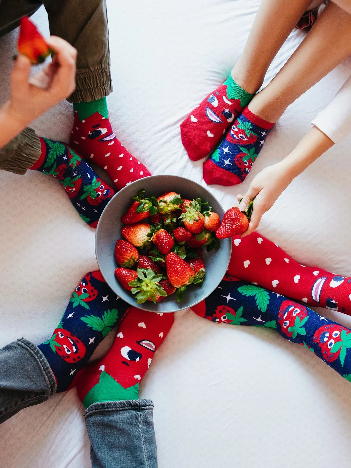 ankle-socks-happy-strawberries-1-19/19f9f39c2246cfbdb804d44c063b280904df0f4a