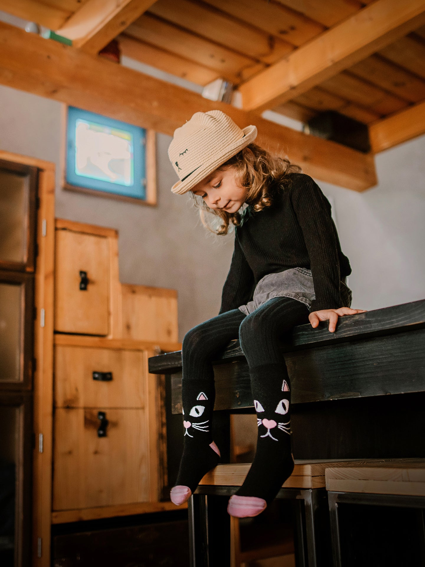 kids-warm-socks-cats-gaze-25/251e773d8634d33b173566e61041d917be3d816b
