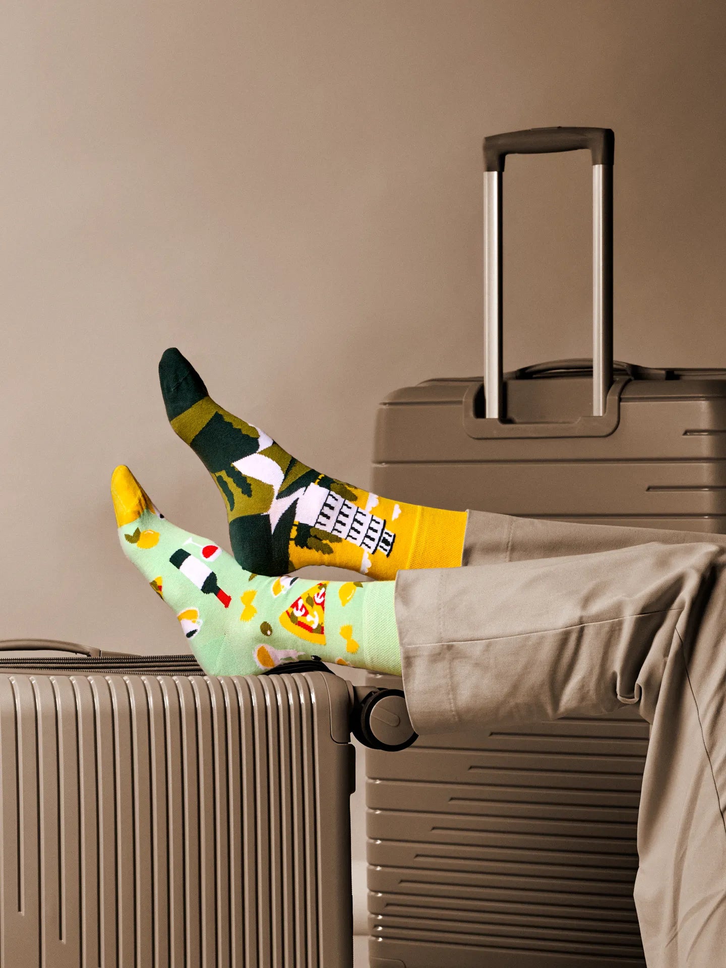 regular-socks-italy-66/66fe22c89777505f25804851504dfb6f9349eda7