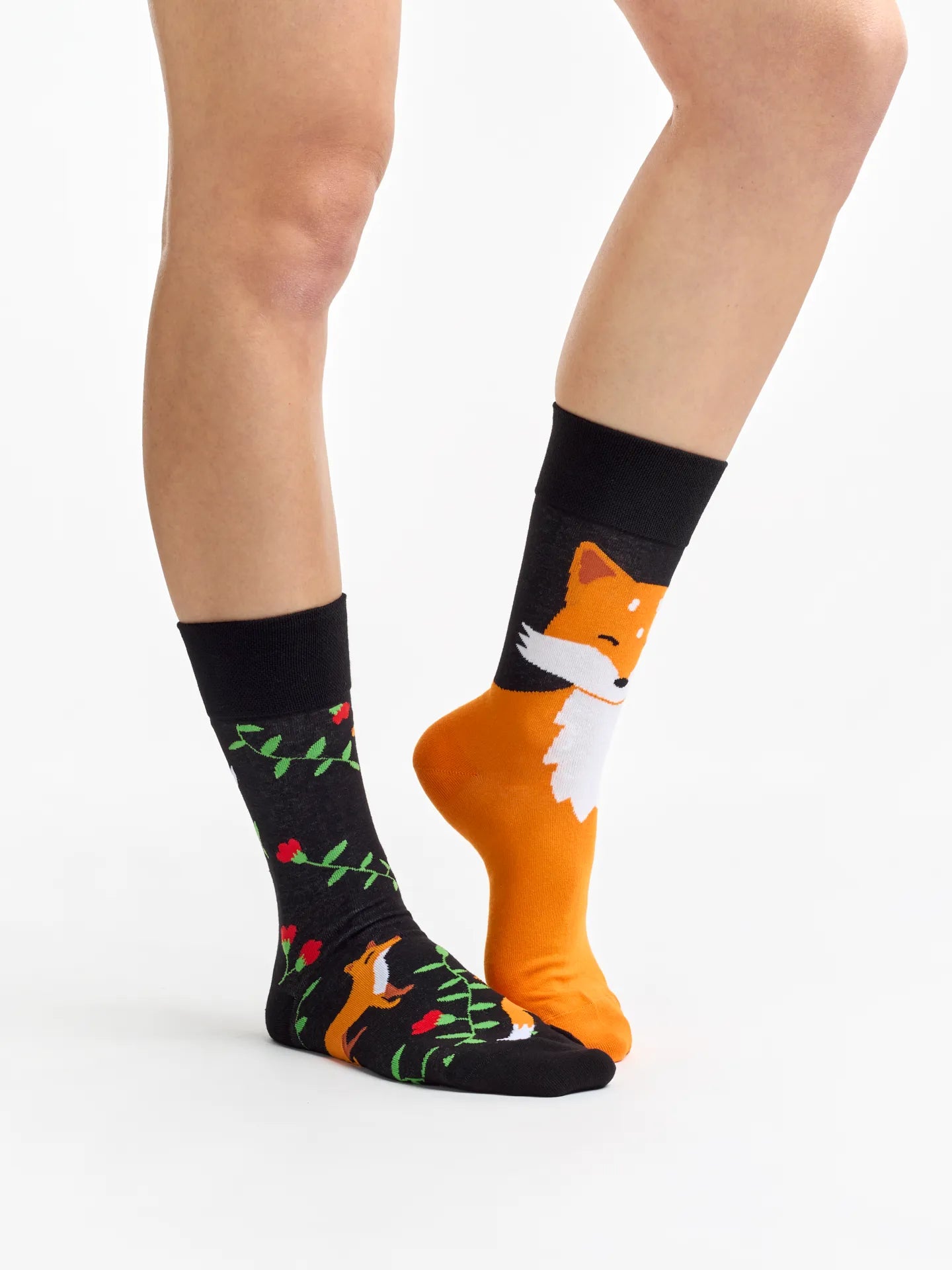 regular-socks-fox-flowers-1-e0/e00cd5f4c45974dc88ce96bdcc68c406d20be711